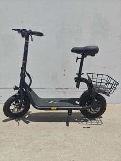 Phantom Electric Scooter With Seat