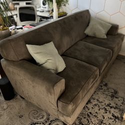 Couch: grey, in great condition