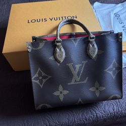 Louis Vuitton Onthego Handbag