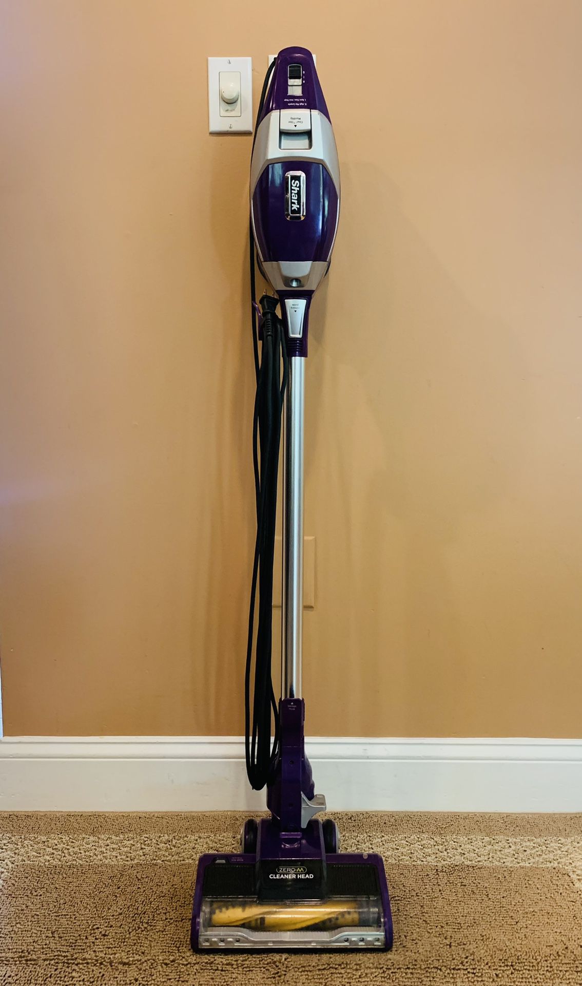 Shark  Zero M slim vacuum cleaner