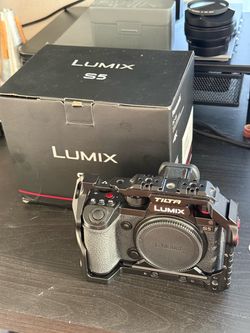 Panasonic Lumix S5 Full-Frame Mirrorless Camera