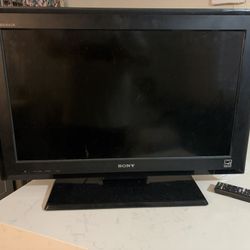 Sony TV - 26”