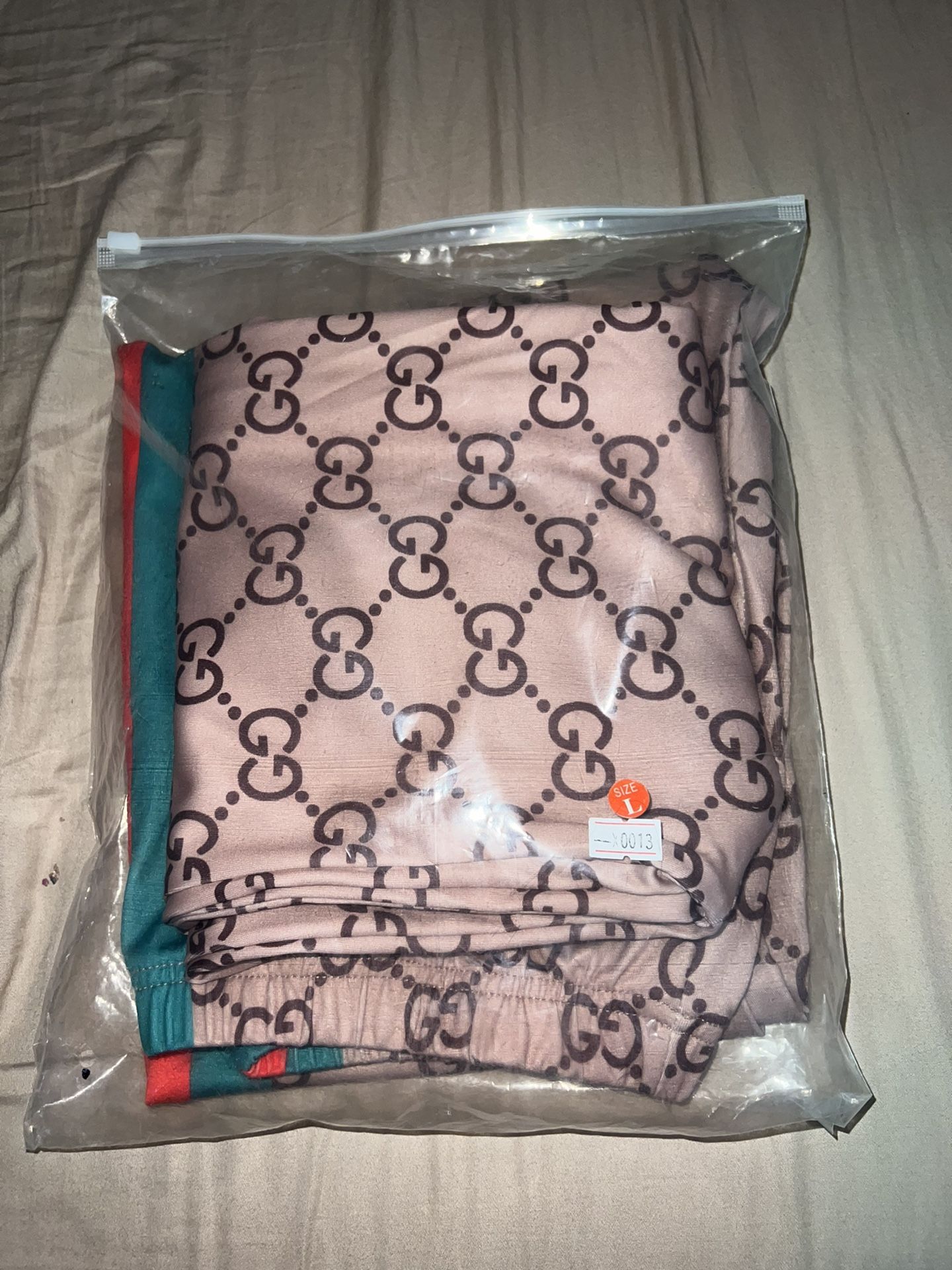 Brand new Gucci Outfit