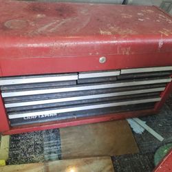 Craftsman Upper And Lower Tool Chest With Tools