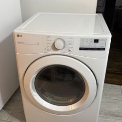 LG dryer in excellent condition🔥