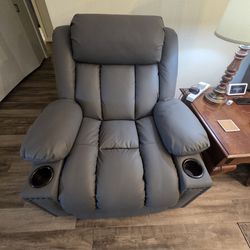 Power Lift Recliner – Like New – Used Less Than a Week – $300