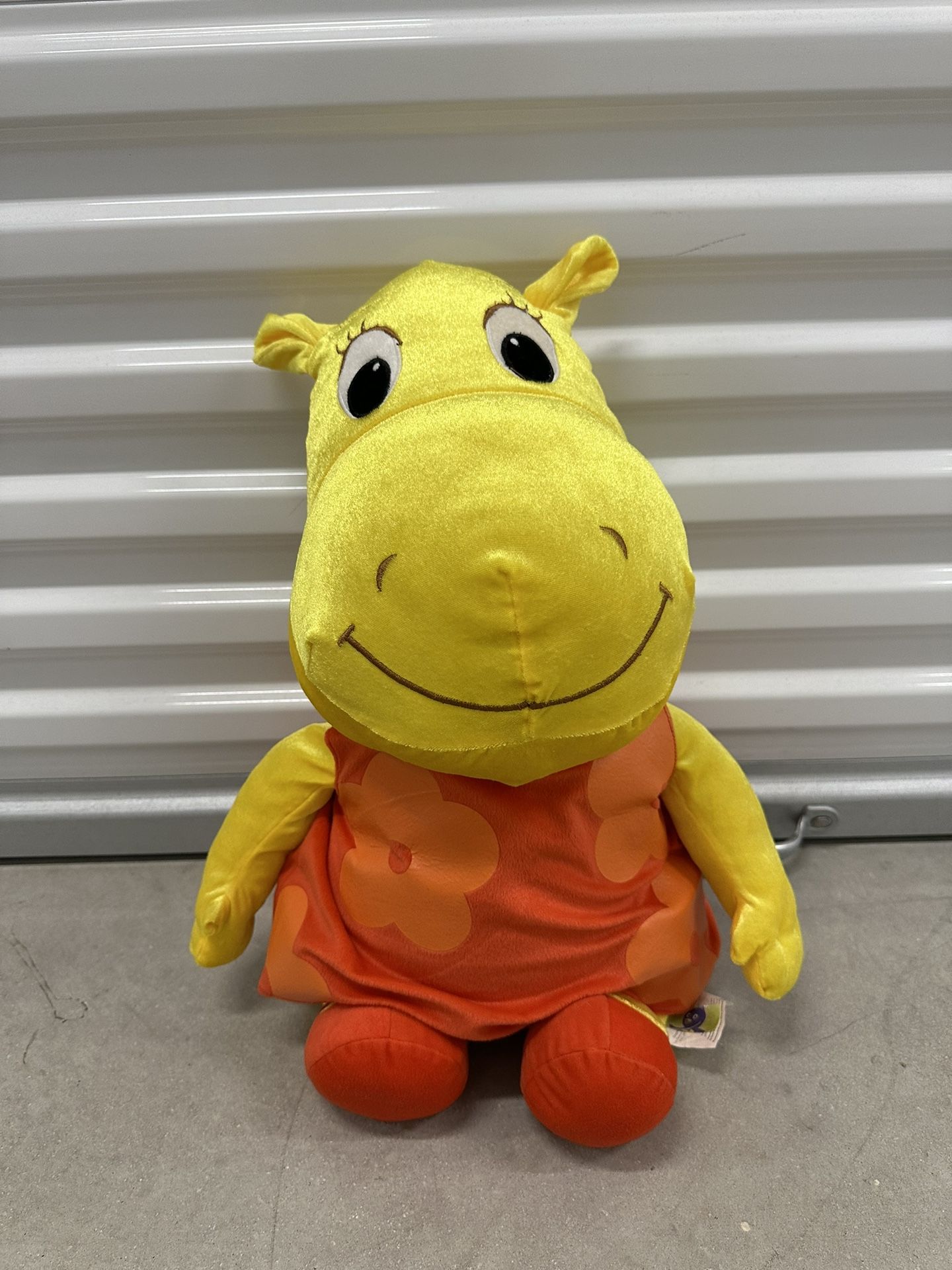 Vintage Nickelodeon 2008 The Backyardigans Sasha BIG Plush