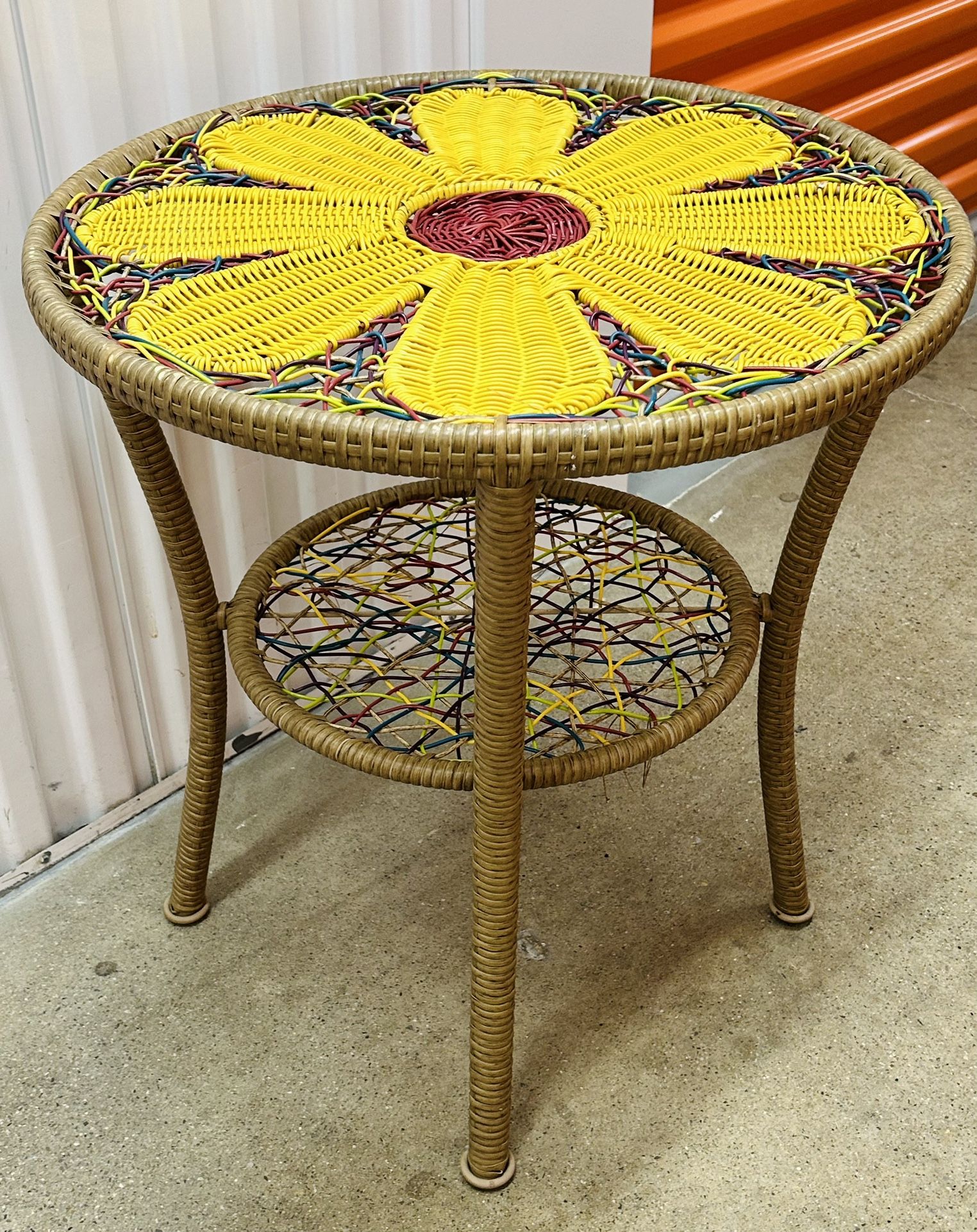 Vintage PIER 1 IMPORTS All Weather Rattan Daisy Side Table