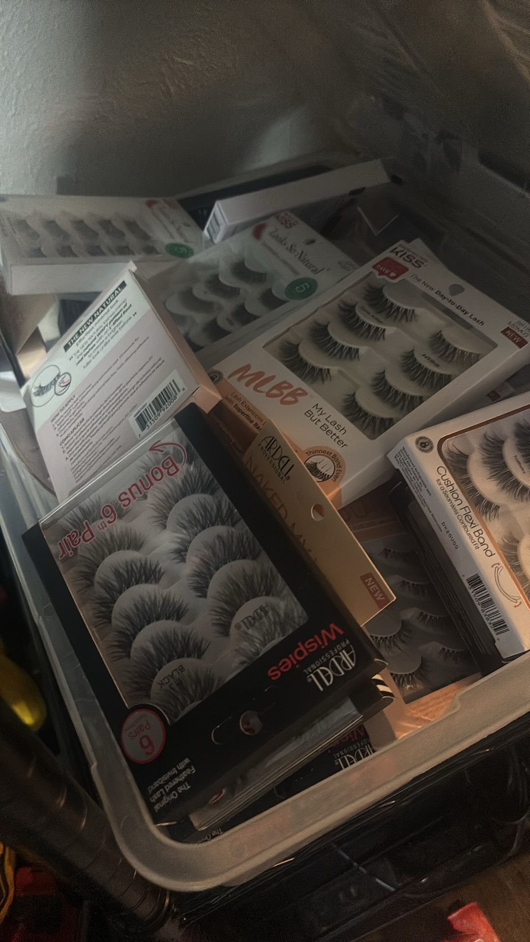 WOMENS EYELASHES FULL BOX & Hygiene, And Other Miscellaneous 