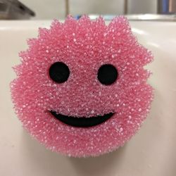 Scrub Daddy Happy Face Holder 