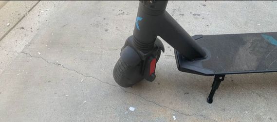 Hoover 1 scooter