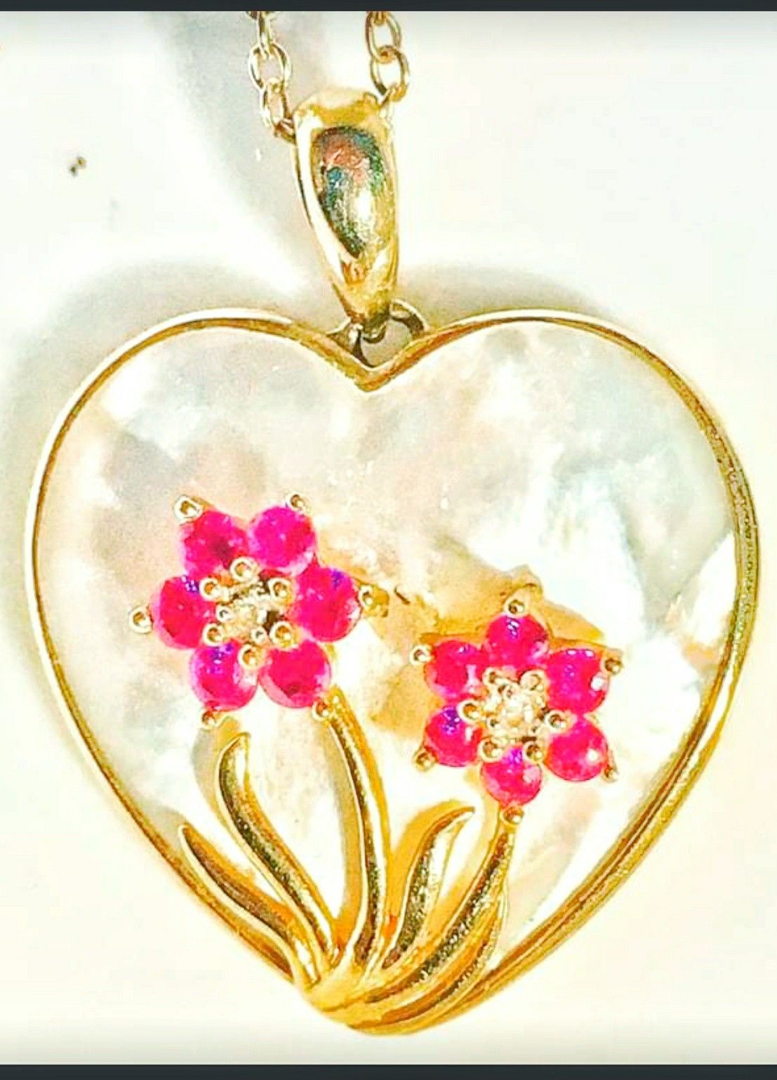 14 kt gold MOP ruby and diamond heart pendant w chain mother of pearl