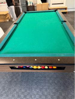 Pool table