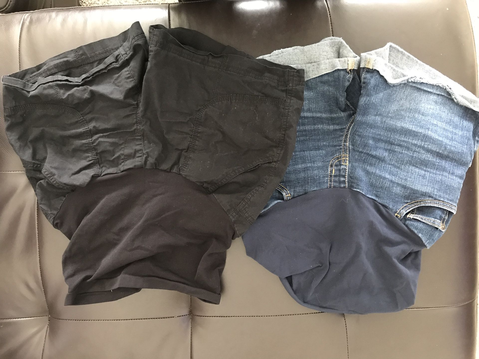 Assortment of maternity clothes sizes XS and S