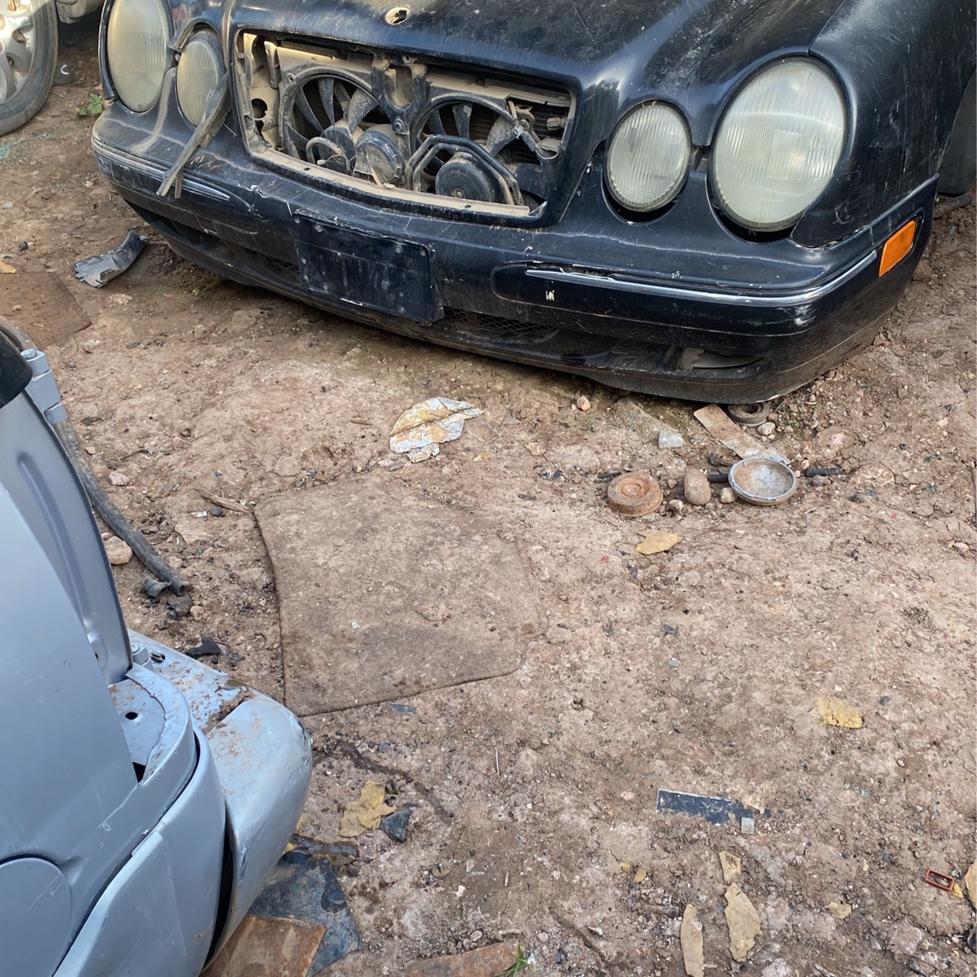 Mercedes Benz e320 wagon for parts