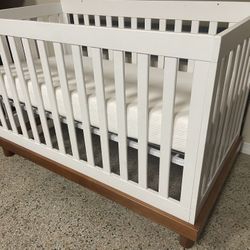 Baby Crib adjustable heights, Clean mattress 🚚 extra Cuna de bebé de altura regulable con colchón