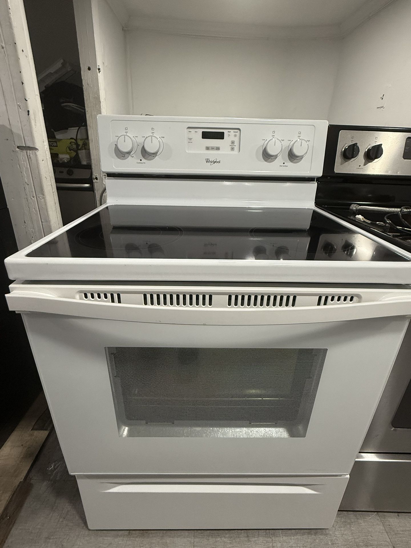 Whirlpool Electric Stove