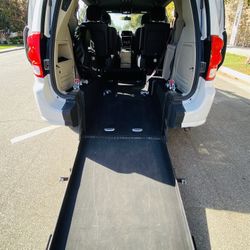 2017 Dodge Caravan/Grand Caravan