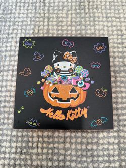 Hello Kitty Halloween wall decor