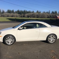 2009 Volkswagen Eos Komfort Coupe 