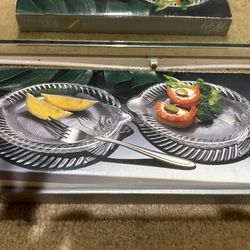 Mikasa 4 Piece Plates