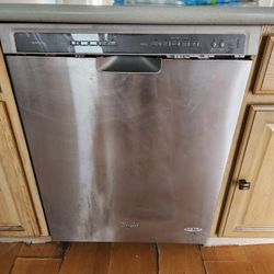 Dishwasher Whirlpool 