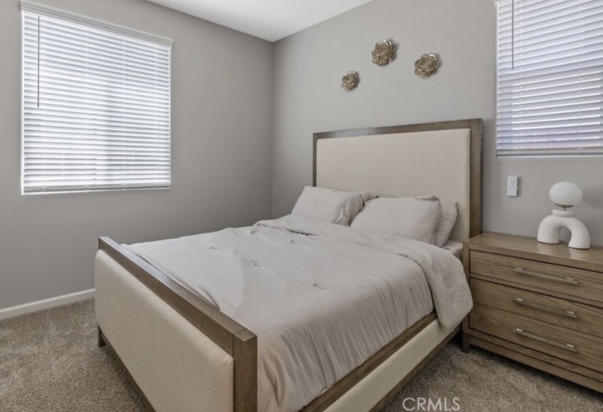 Rarely Used Queen bedroom Set