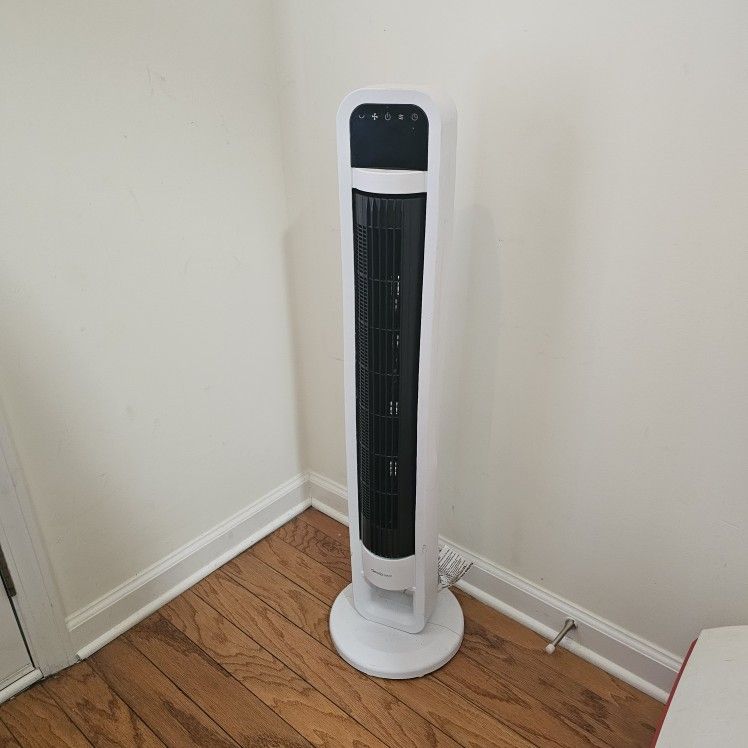 Omnibreeze Tower Fan Wiyh Remote