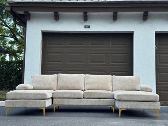 🛋️ Sectional Couch/Sofa - Cream - Delivery Available 🚛