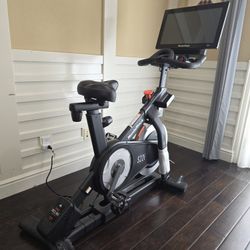 NordicTrack S22i Commercial Studio Cycle – Like New