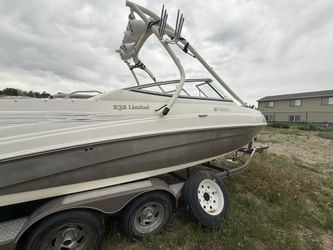 Yamaha 232 Limited Jet Boat