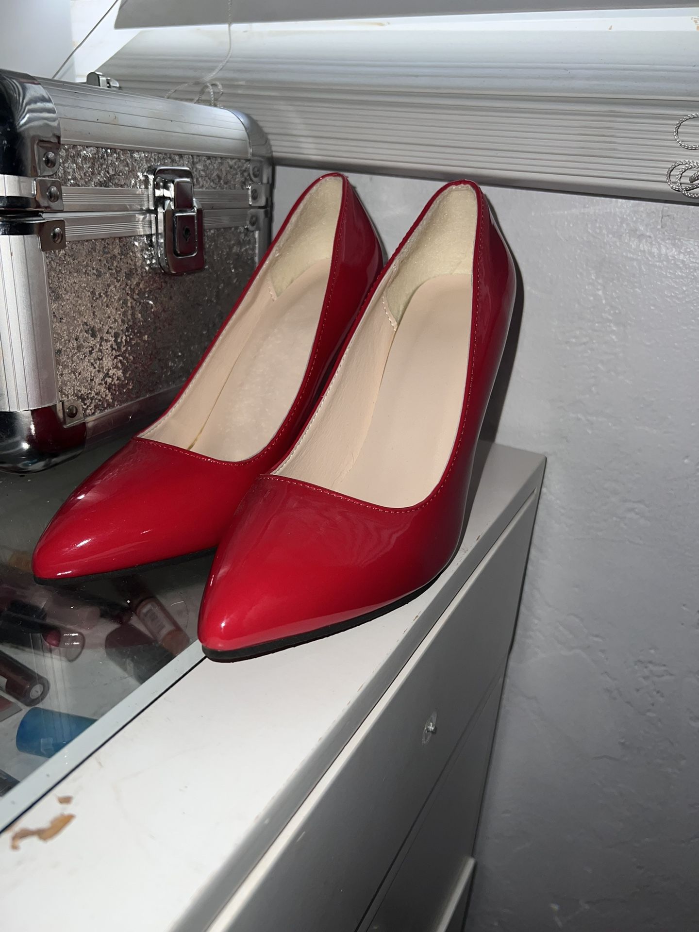 Red Heels Size 6.5(37)