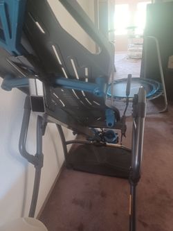 Back stretch machine