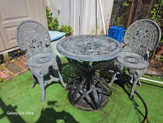 Outdoor 3-pc Bistro Set Table & Chairs for Patio, Garden & Backyard