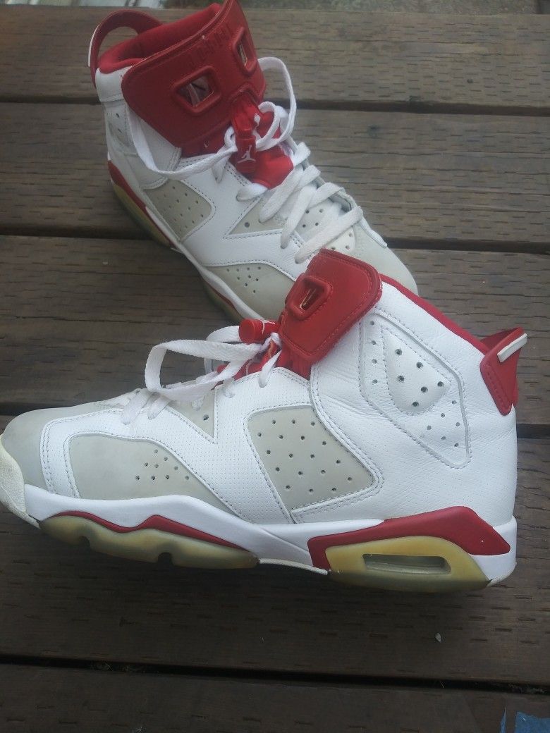 Air Jordan 6 Retro 2016