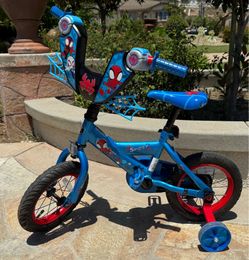 Boy’s Bike 12 Inch wheels for Kids, Ages 3+ Years Old, Removable Training Wheels, Adjustable Seat, Simple Coaster Brake, Huffy Disney and Marvel Spide