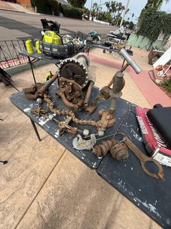 Rigid compact pipe threading machine