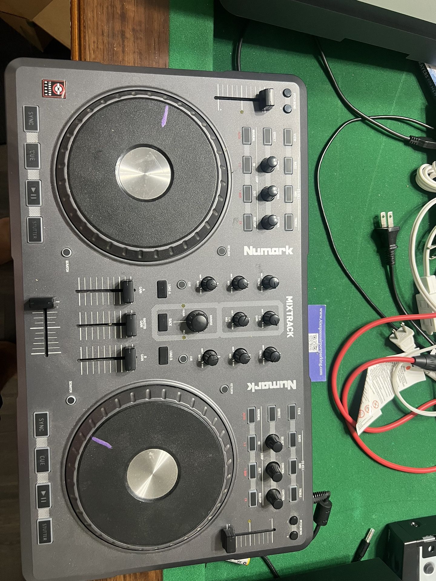 Nunmark Mixtrack Dj Controller
