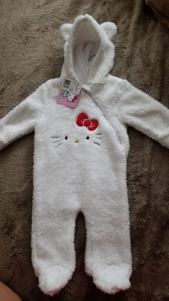 HELLO KITTY COSTUME Size 3 /6 months, NEW