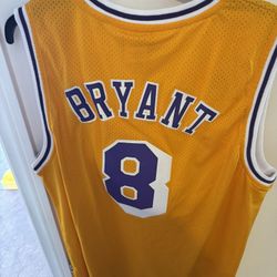 Kobe Jersey Size XL