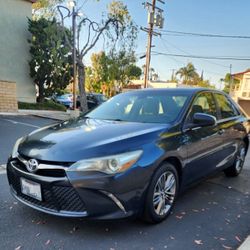 2016 TOYOTA CAMRY SE