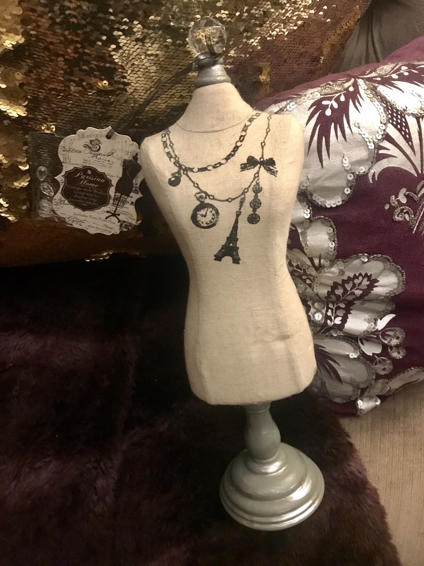 Parisian Home vintage style jewelry bodice for Sale in Saint