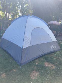 Coleman Camping Dome 9x9 テント Coleman 9x9 Dome Tent - Family Camping with LED Lighting