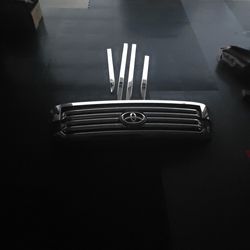 2020 Sequoia Platinum Chrome Grill