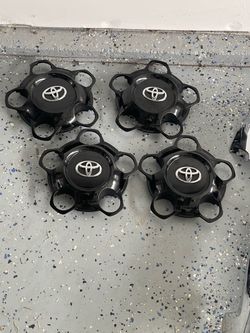2016 Toyota tundra center wheel caps