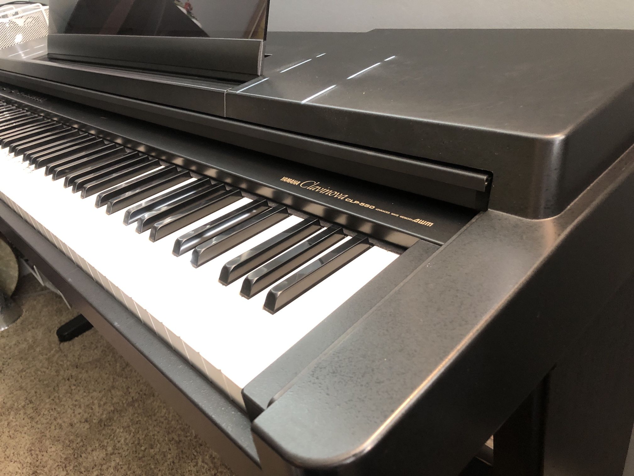 YAMAHA CLAVINOVA CLP 550 DIGITAL PIANO for Sale in Chula Vista, CA