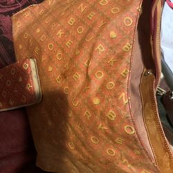 Dooney One Have Wallet Orange 🍊 