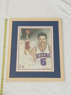 Mint condition signed, framed VTG Philadelphia 76ers ( Julius Irving) lithograph poster by Bill Clark.