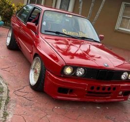 V8 Bmw E30
