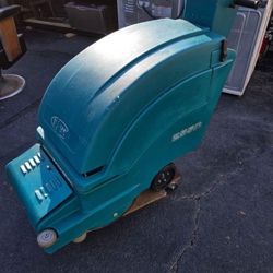 TENANT 2550 BATTERY OPERATED FLOOR SCRUBBER/POLISHER